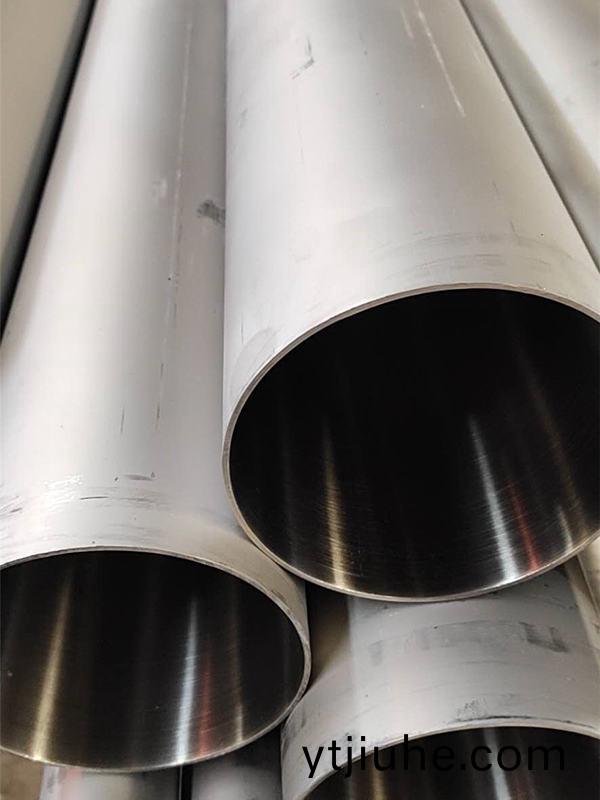 不鏽鋼(gang)內(nei)抛(pao)光(guang)外(wai)素麵(mian)